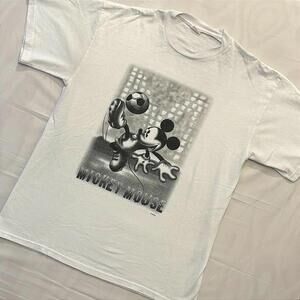 ⚽️ Vintage 90s Mickey Mouse Soccer T-Shirt L Monochrome Graphic Sports